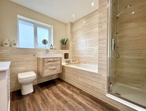 Photo 26- click for photo gallery